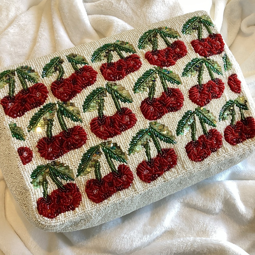 🍒Anthropologie Oversized Beaded Shoulder Bag Maeve Purse Novelty Gold Chain NEW - Picture 14 of 16